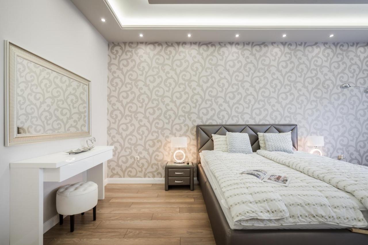 Bpr Ethereal Panoramic Suite With A/C & Balcony Budapest Exterior foto